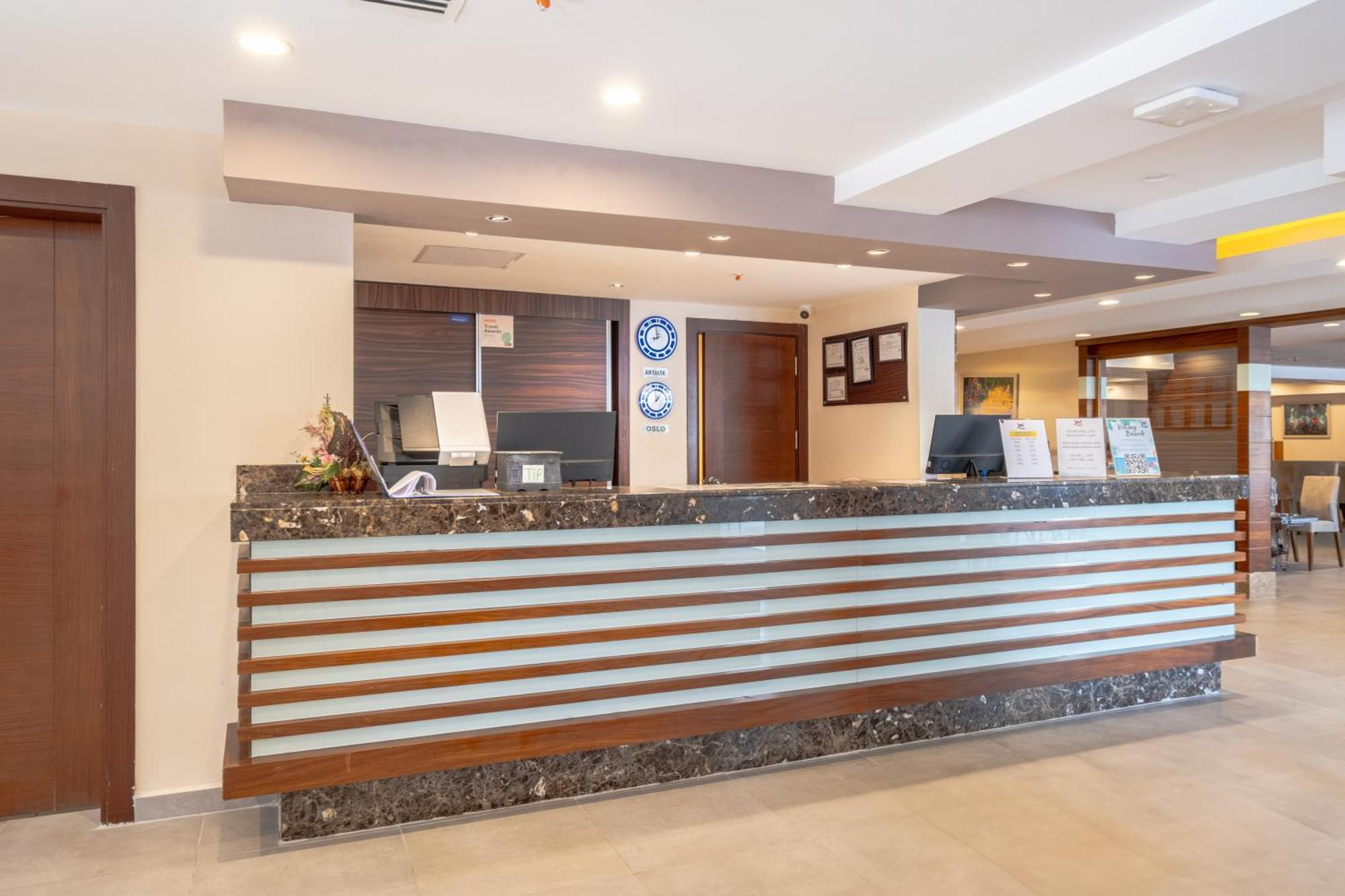 Viking Express Hotel Kemer Exteriér fotografie