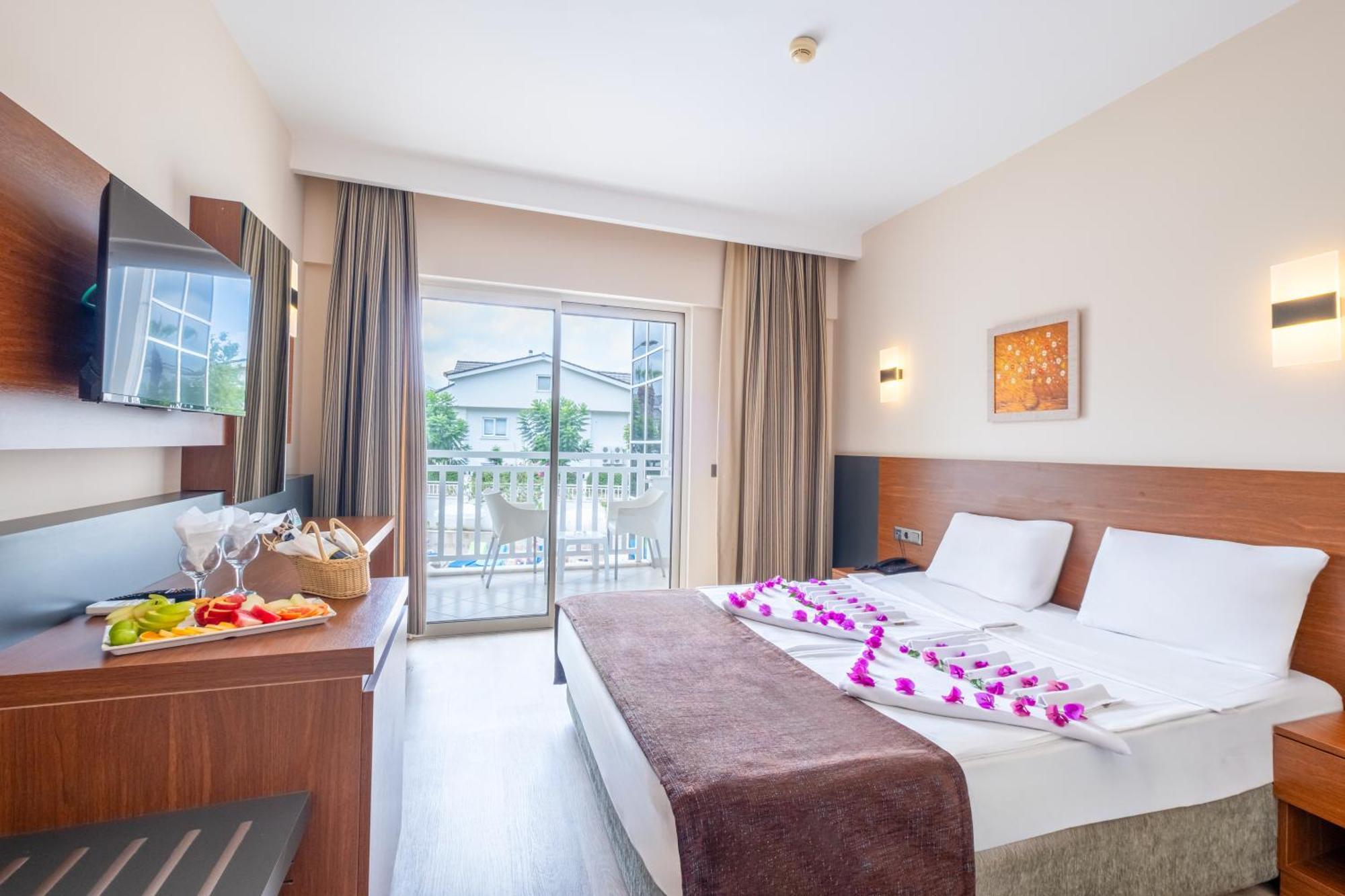 Viking Express Hotel Kemer Exteriér fotografie